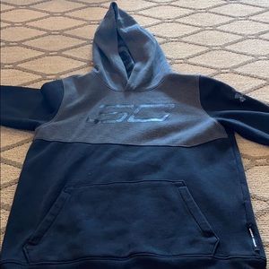 Under Armour Sweatshirt.